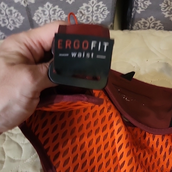 Ultraspire Hydration Belt - Picture 6 of 9